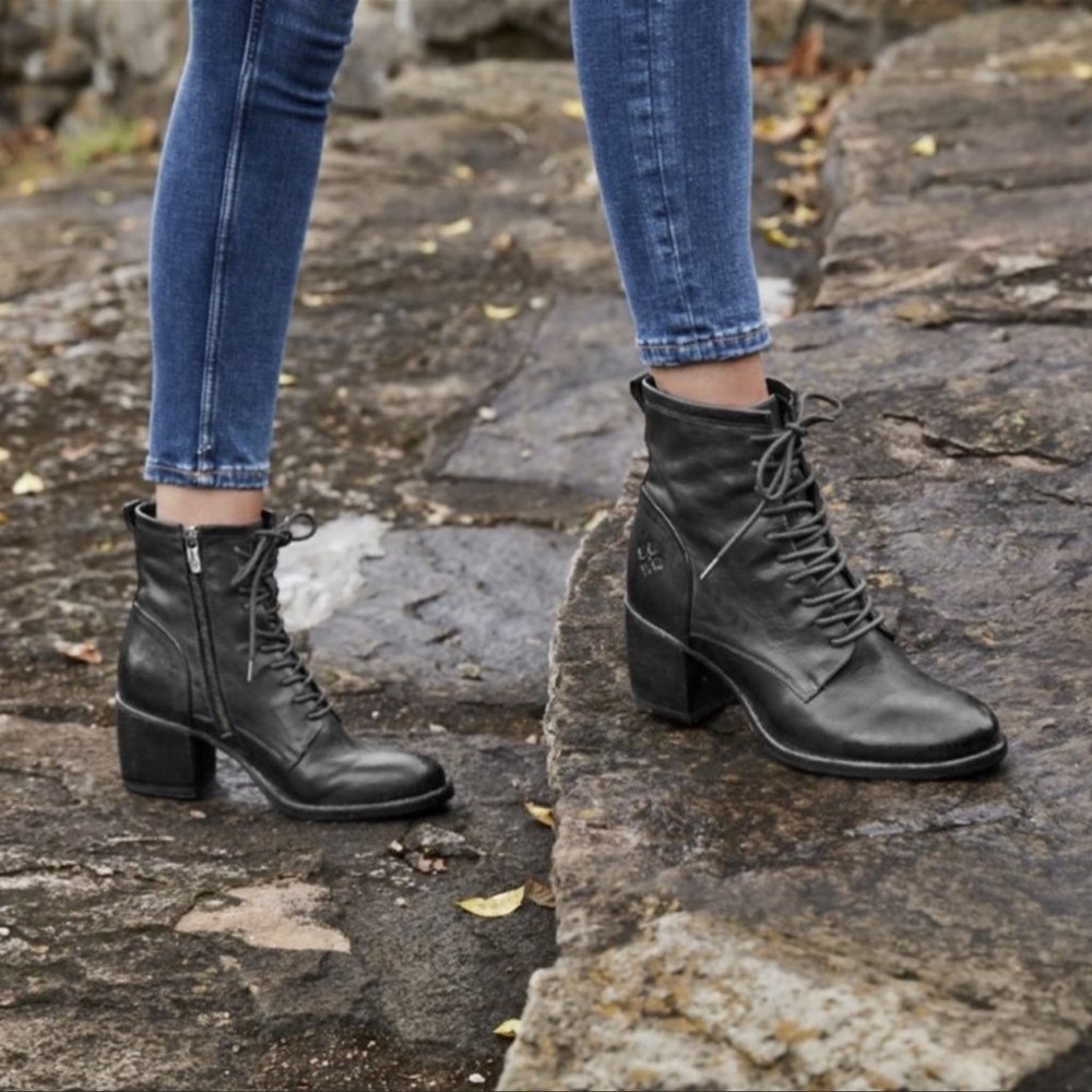 Patricia Nash Black Sicily Lace-Up Combat Boots Size 9.5